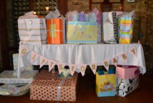 baby shower gift table